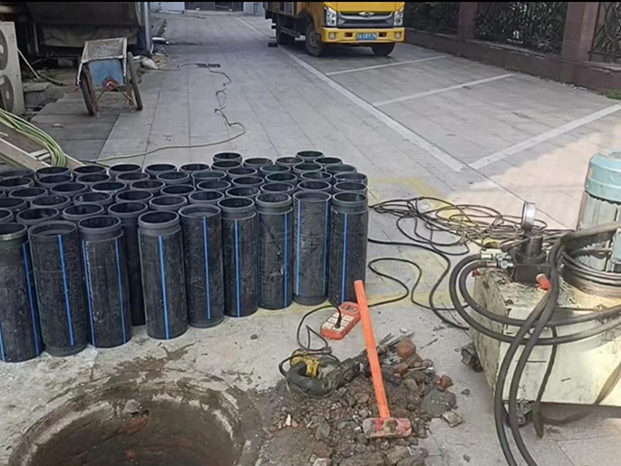 大涌PE置换管厂家 DN315置换管 非开挖管短管置换